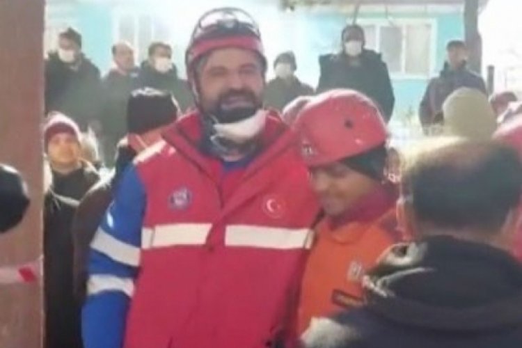 6 yaşındaki Beren Dalkıran, Mehmet&ccedil;ik tarafından kurtarıldı