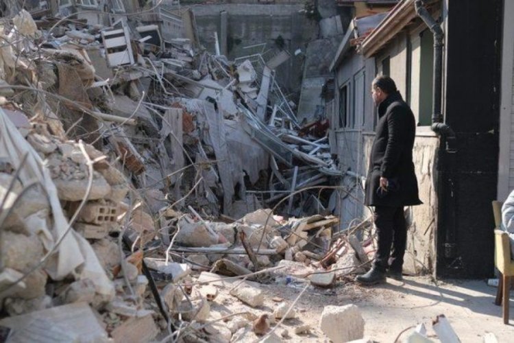 Gardırop demiriyle kendisini ve ailesini enkaz altından kurtarmıştı! &Ccedil;ok acı s&ouml;zler...