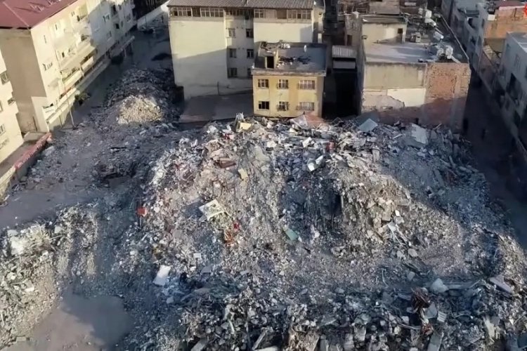 Deprem b&ouml;lgelerinde acı ger&ccedil;ek! 'Binalarda deniz kumu kullanılmış'