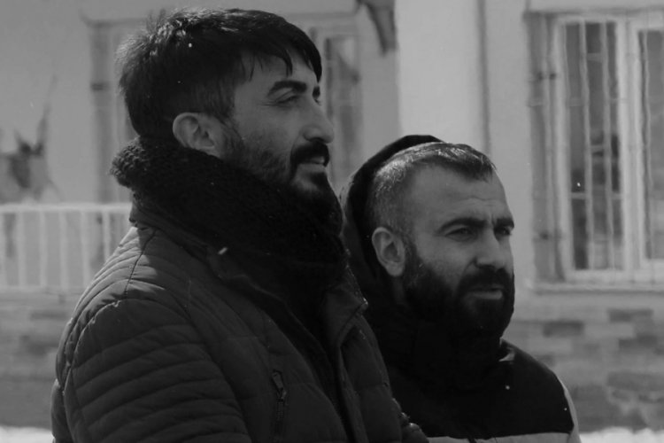 Kahramanmaraş'ta enkazdan sağ &ccedil;ıkan baba ailesini kaybetti
