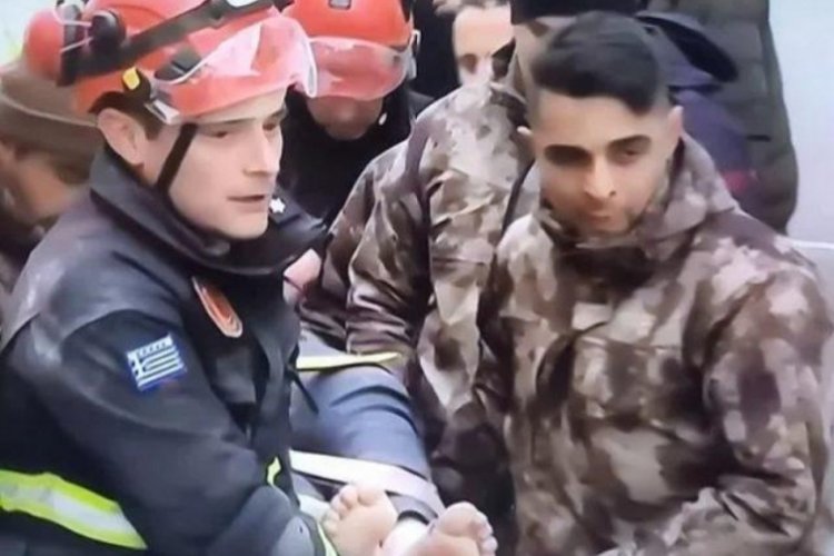 Babası 1995 depreminde hayatları kurtarmıştı! Oğlu 28 yıl sonra babasının izinden gitti