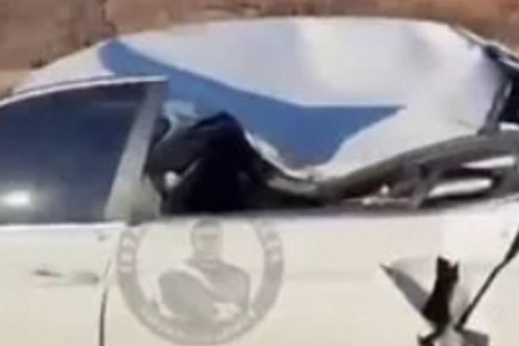 Depremde zarar g&ouml;ren aracıyla b&ouml;lgeyi terk etti