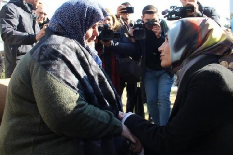 Hatay'da depremden kurtulan kadın: Oruca niyetlenip, sahura kalkınca hayattayım diyebiliriz