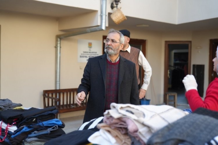 Tarsus Belediyesi depremzedelerin yanında