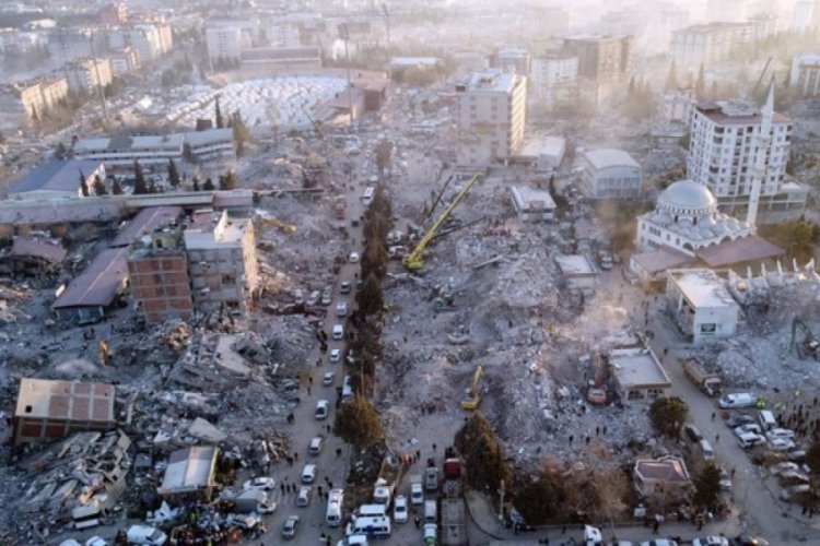 10 ili vuran depremlerin ardından yaşanan 2 bin 724 art&ccedil;ı...