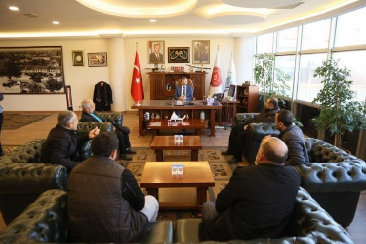 Bursa'da Kazakistanlı hayırseverlerden depremzedelere yardım