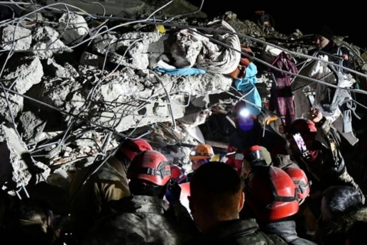 Gaziantep'te depremde yıkılan 25 binayla ilgili soruşturmada 5 zanlı tutuklandı