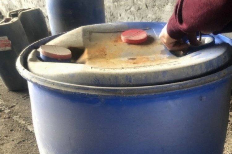 Denizli'de 2 bin litre ka&ccedil;ak akaryakıtla yakalandılar