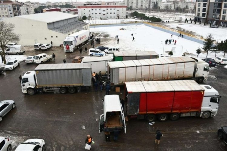 Tekirdağ'dan deprem b&ouml;lgesine yardımlar devam ediyor
