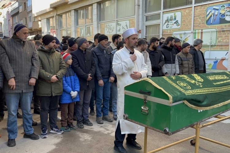Hatay'da enkaz altından sağ &ccedil;ıkan polis, K&uuml;tahya'da yangında yaşamını yitirdi