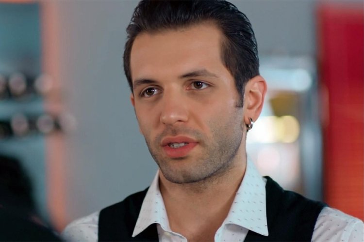 &Ccedil;ağrı &Ccedil;ıtanak'ın annesi depremde hayatını kaybetti