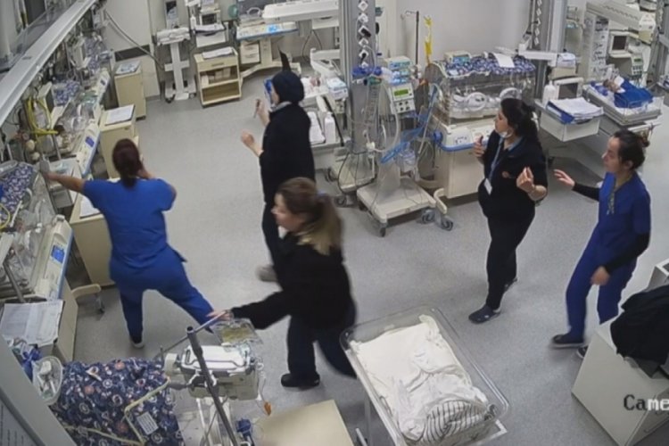 Deprem anında hemşirelerin ilk aklına gelen bebekler oldu