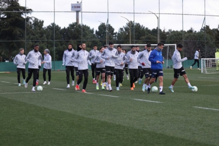 Trabzonspor - Basel ma&ccedil;ı antrenman ve basın toplantısı programı a&ccedil;ıklandı