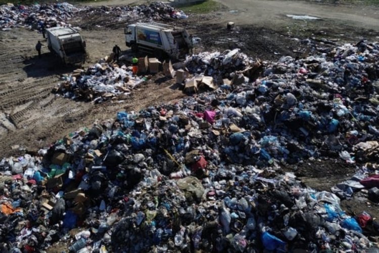 Hatay'da &ccedil;&ouml;p dağları oluştu