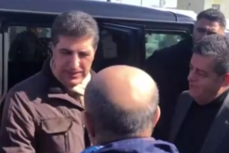 Sel&ccedil;uk Bayraktar ve Barzani, Nurdağı'nda depremzedelerle g&ouml;r&uuml;şt&uuml;