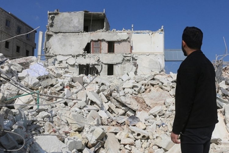 Depremin vurduğu 10 ildeki binalarla ilgili soruşturmalarda 14 tutuklama