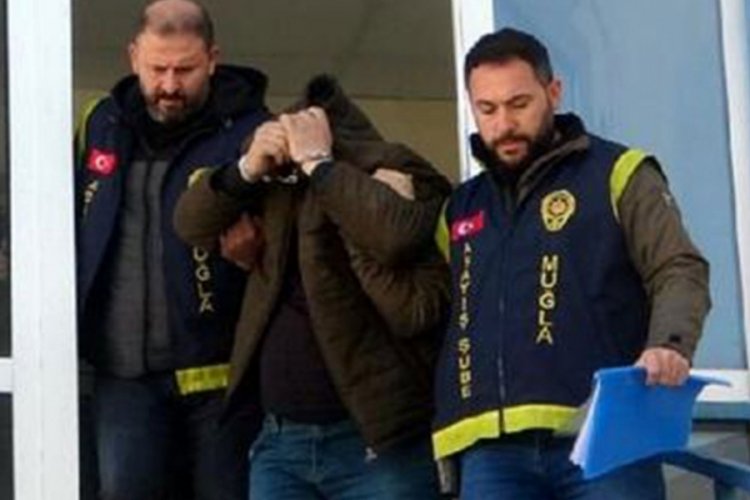 Kahramanmaraş'ta bakıcılığını yaptığı kadını depremde dışarı &ccedil;ıkarıp altınlarını &ccedil;aldı