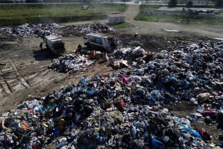 Hatay'da &ccedil;&ouml;pler toplanıyor