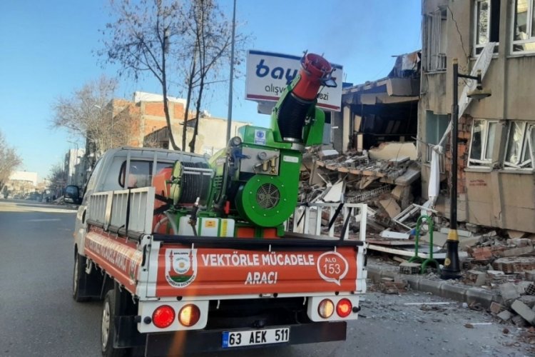 Şehrin her k&ouml;şesine kokulu dezenfektan sıkılıyor