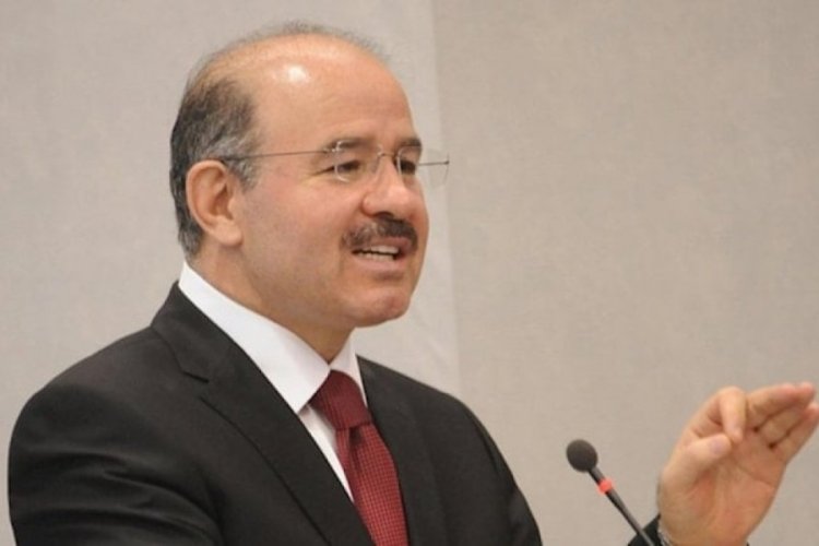 Eski Milli Eğitim Bakanı H&uuml;seyin &Ccedil;elik: Uzaktan eğitim kararını doğru bulmuyorum