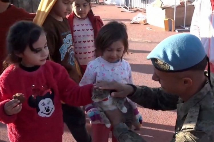 Komandolar Kahramanmaraş'ta asayişi sağlıyor