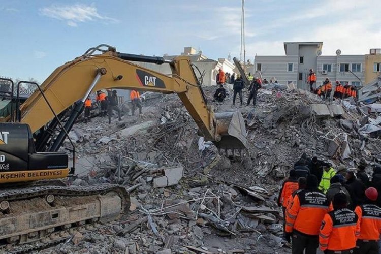Adıyaman'da 65 kişinin yaşamını yitirdiği Otel'le ilgili d&ouml;rt g&ouml;zaltı