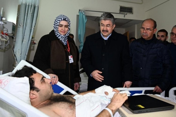 10 katlı binanın enkazından kurtulan depremzede o anları anlattı