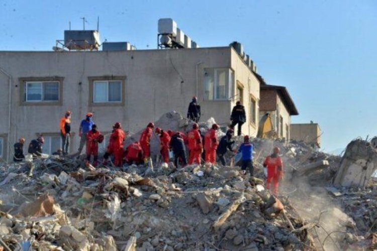 Babasının cep telefonunu enkazda bulmuştu! O sipariş t&uuml;m T&uuml;rkiye'yi ağlattı