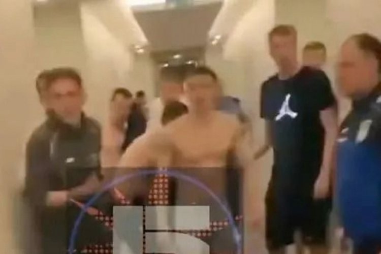 Antalya'da Rus ve Ukraynalı futbolcular birbirlerine girdi