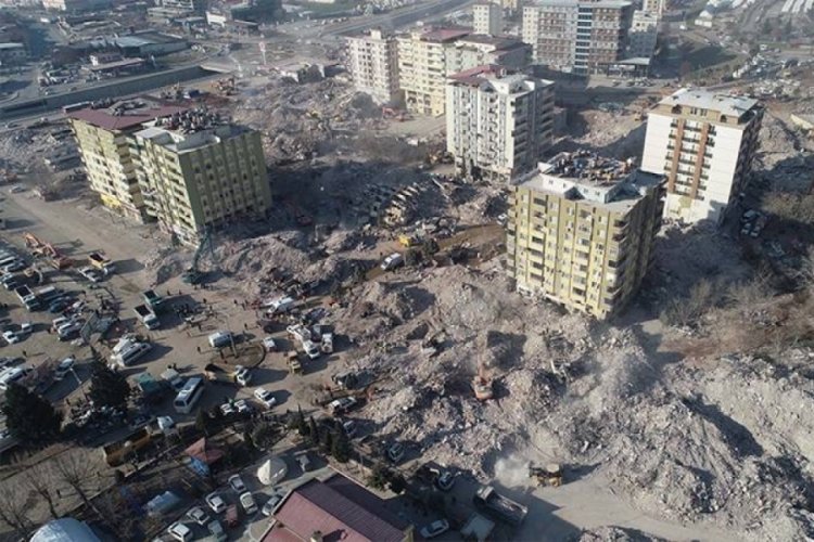 Ebrar Sitesi'nde depremde ka&ccedil; kişi hayatını kaybetti?
