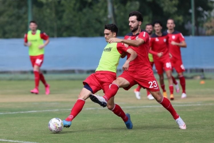 Altınordu'da sakat oyuncular takım &ccedil;alışmasına katıldı