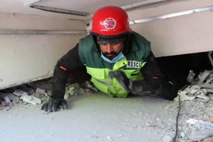 Pakistanlı arama kurtarma ekibi: T&uuml;rk milleti i&ccedil;in buradayız
