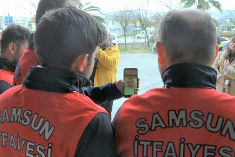Depremzede kadın kendisini enkaz altından &ccedil;ıkaranları aradı ve teşekk&uuml;r etti