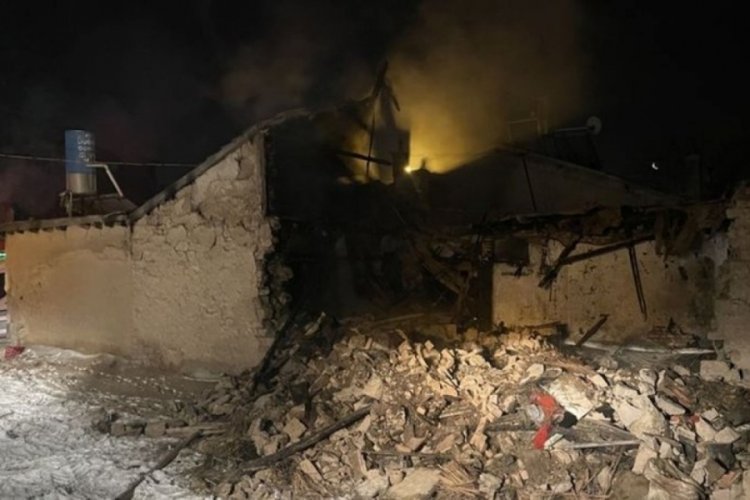7 depremzede Konya'da kaldıkları evde &ccedil;ıkan yangında hayatını kaybetti