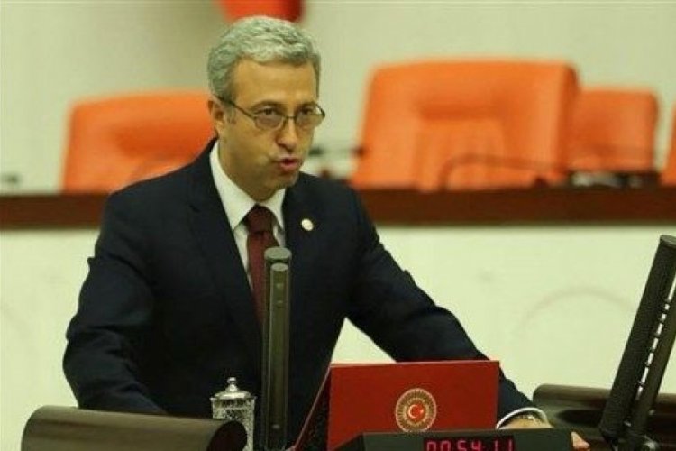 Bir yıl &ouml;nceki Cumhurbaşkanı Kararı'na dikkat &ccedil;ekti: Her vatandaşa ulaştırın!