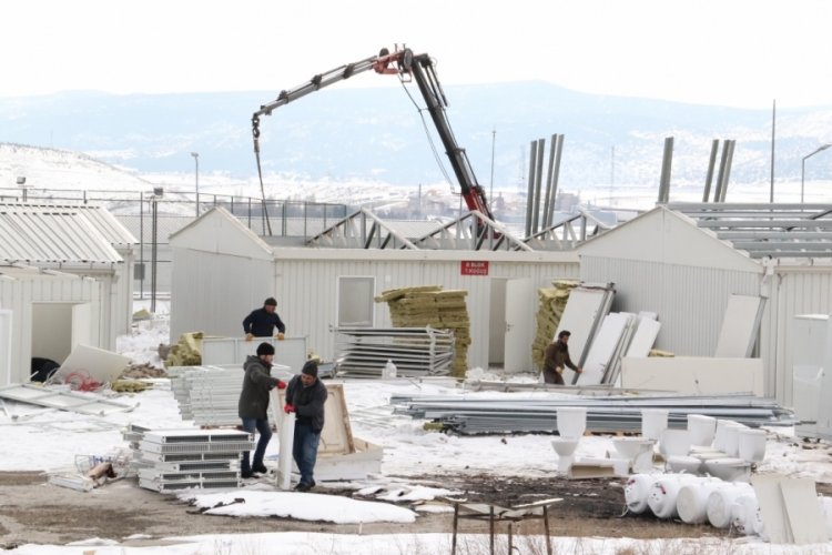 Eskişehir, Kahramanmaraş'a bin kişilik prefabrik ev g&ouml;nderecek
