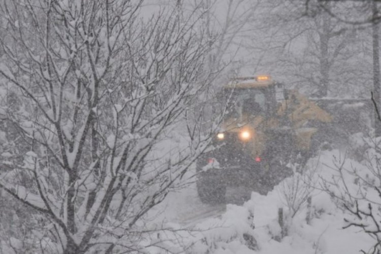 Karadeniz'de 759 yerleşim yeri ulaşıma kapandı