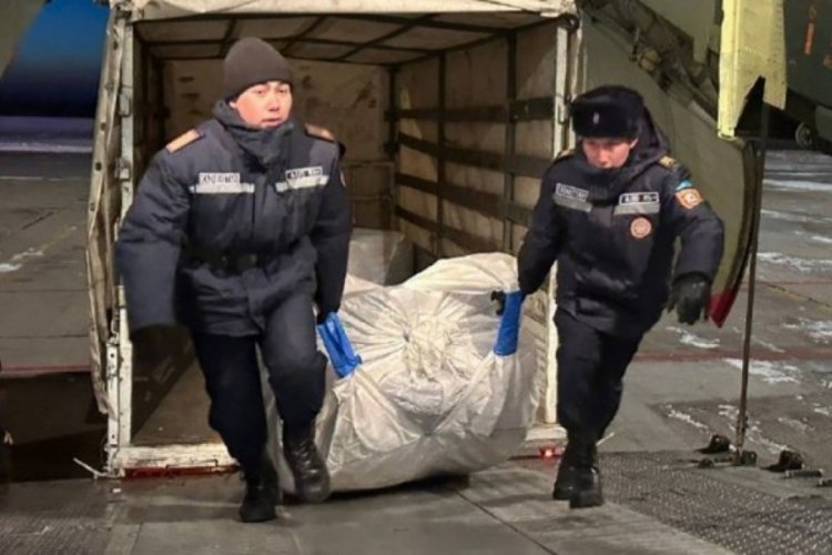 Kazakistan'ın 55 ton insani yardımı, deprem b&ouml;lgesine ulaştı