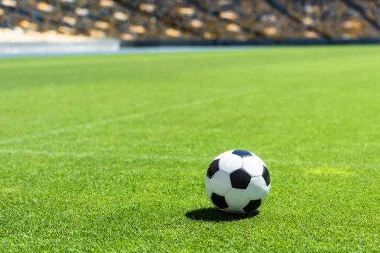 Depremzedeler i&ccedil;in Amedspor ile Vanspor,  sahaya &ccedil;ıkıyor