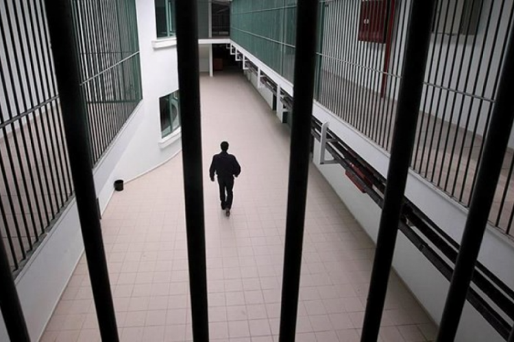 Depremde cezaevinden firar eden 80 kişi daha yakalandı