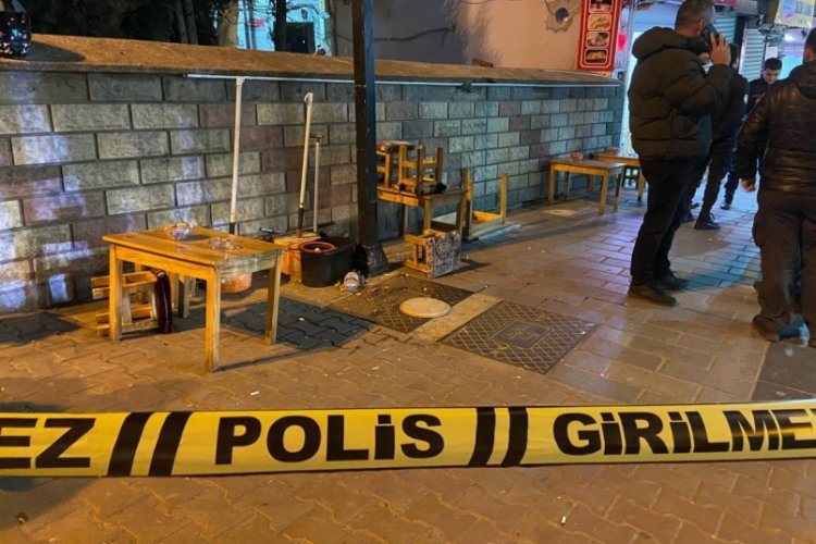 İstanbul'da silahlı &ccedil;atışmada 1'i bebek 2'si ağır 4 kişi yaralandı