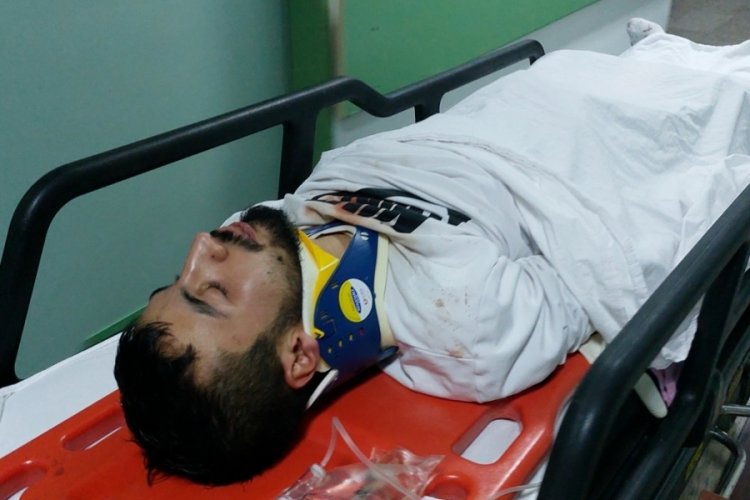 Samsun'da kendisini vuran ağabeyini hastaneye g&ouml;t&uuml;r&uuml;rken kazada yaralandı