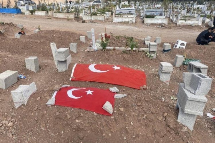 Osmaniye'de mezarlıklara bırakılan eşyalar y&uuml;rek dağladı