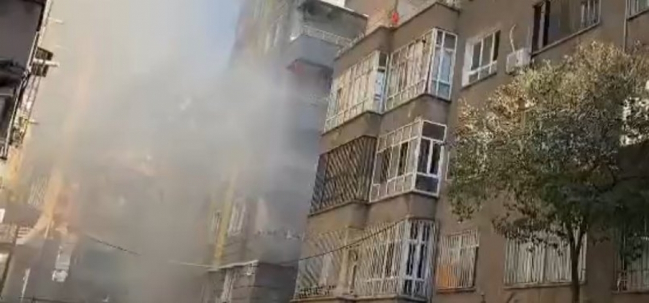 Şanlıurfa'da 7 katlı binada doğalgaz patlaması