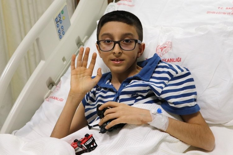 Depremzede Mahmut, Arda G&uuml;ler ile g&ouml;r&uuml;şt&uuml;
