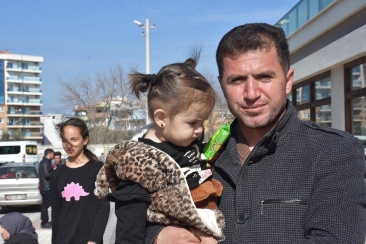 Depremzede aileler yeni bir hayat i&ccedil;in hem ev hem de iş arıyor