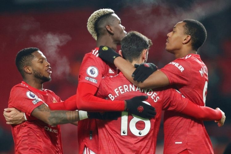 Manchester United zirve yarışında