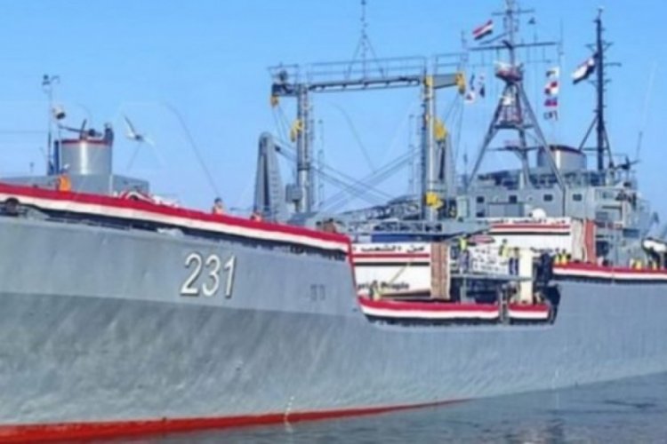 Mısır, Suriye'deki depremzedelere yardım gemisi g&ouml;nderdi
