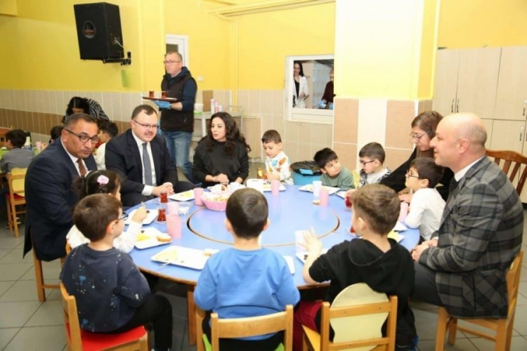 Tunceli'de okullarda &uuml;cretsiz yemek hizmeti başladı