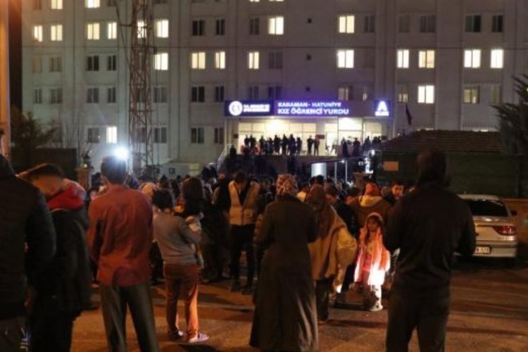 Hatay'daki deprem geniş bir b&ouml;lgede hissedildi: 6 &uuml;lke sallandı